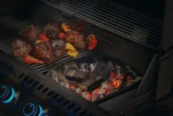 NAPOLEON Holz-Räucherchunks, Brandy-Eiche, 1,5kg (67025) 6 NAPOLEON Holz-Räucherchunks, Brandy-Eiche, 1,5kg (67025) -Weber Verkäufe 0629162670250 1888