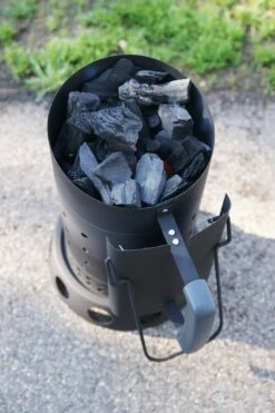 Outdoorchef Anzündkamin -Weber Verkäufe 18 212 13 ANZ NDKAMIN 02