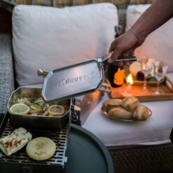 SKOTTI BOKS Edelstahl-Box 2,5 Liter 20 SKOTTI BOKS Edelstahl-Box 2,5 Liter -Weber Verkäufe 4270000927973 05 SKOTTI BOKS