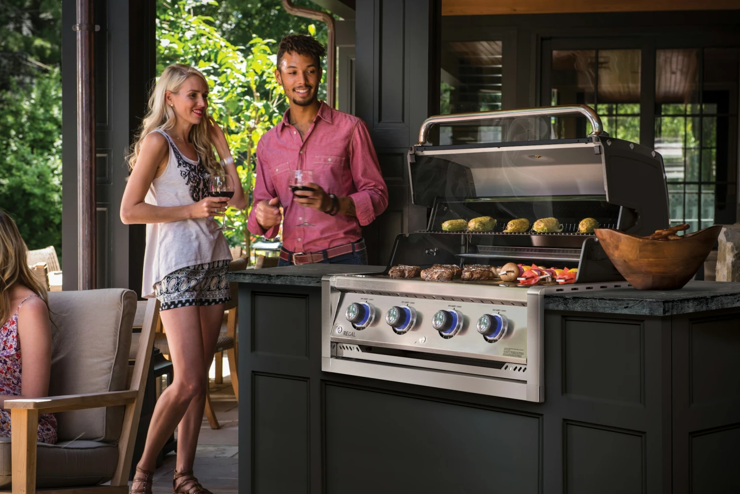 Broil King Regal 420 Built-In Einbaugrill Inkl. Grillbesteck, Gussplatte & Wokeinsatz 17 Broil King Regal 420 Built-In Einbaugrill Inkl. Grillbesteck, Gussplatte & Wokeinsatz – Bild 17