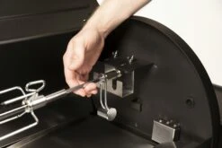 Broil King Pellet Smoker Drehspieß-Set Mit Elektromotor -Weber Verkäufe BK 60669 action 02