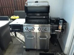 Broil King Regal S 490 Pro IR Inkl. Abdeckhaube, Gussplatte & Wokeinsatz -Weber Verkäufe Broil King Regal S 490 Pro IR inkl Abdeckhaube Gussplatte Wokeinsatz 1