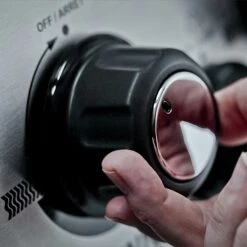 Broil King Crown 440 -Weber Verkäufe Crown Knob Turn 01