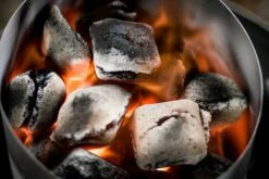 McBrikett KOKOKO EGGS 10kg 20 McBrikett KOKOKO EGGS 10kg -Weber Verkäufe Kokoko Eggs durchgeglueht