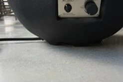 Gardenforma Gas Feuerstelle Jefferson Beton-Optik Schwarz -Weber Verkäufe OFG119 Jefferson Fire Table Detail Bottom2