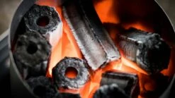 EuroBBQ Holzkohlebriketts Schwarz 10kg -Weber Verkäufe SaZqxWDRpeA