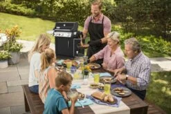 Weber Spirit EP-335 Premium GBS Inkl. Drehspieß -Weber Verkäufe Spirit EP335 Lifestyle 3 rgb