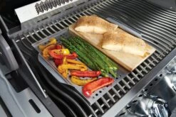 NAPOLEON Multifunktionaler Grill-Topper Inkl. Zedernholz-Planke (70026) -Weber Verkäufe napoleon multifunktionaler grill topper mit zedernholz r ucherbrett 1 jpg