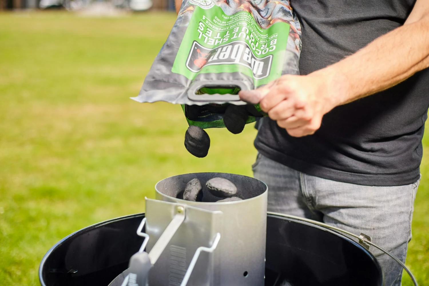 Weber Kokosnuss Briketts - 4 Kg 2 Weber Kokosnuss Briketts - 4 Kg – Bild 2