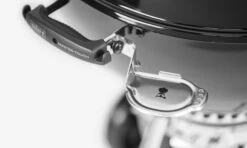 Weber Master-Touch GBS E-5750 -Weber Verkäufe weber mt e5750 14701004 iGrill 1